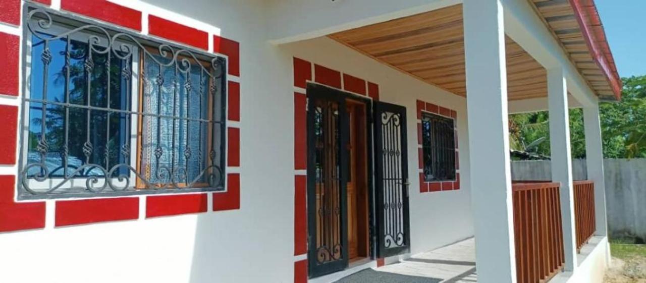 La Maison Du Voyageur Kribi Εξωτερικό φωτογραφία